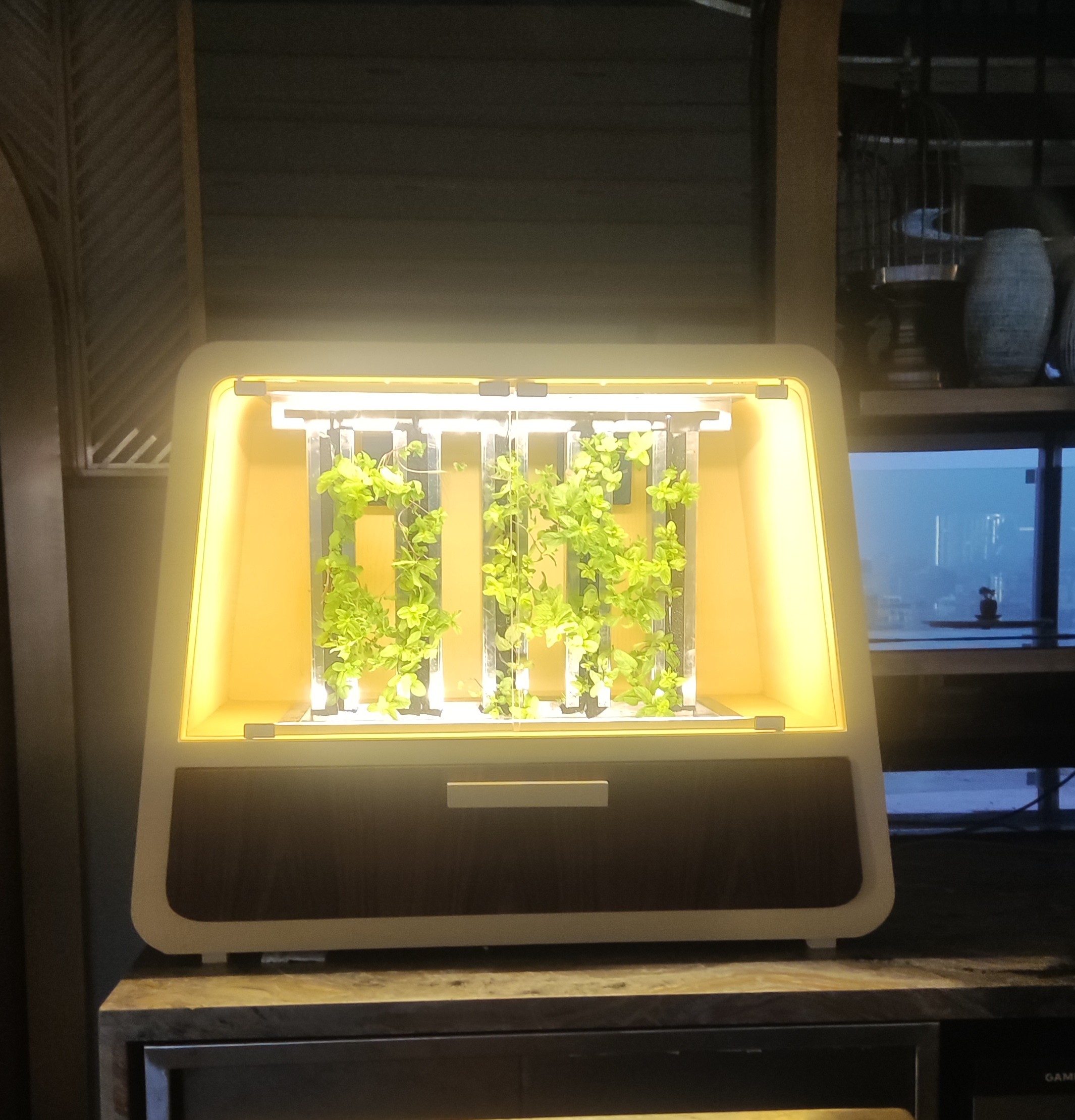 Compact Harvest V3 automated agricultural unit